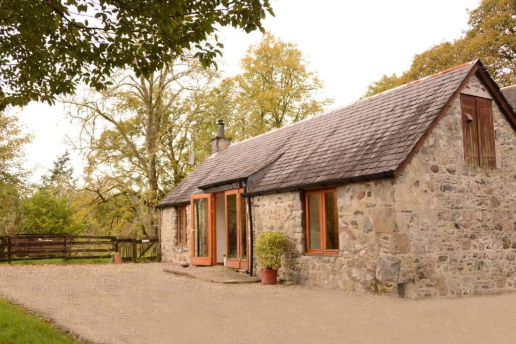 The Cottage Gairlochy Spean Bridge Eksteriør billede