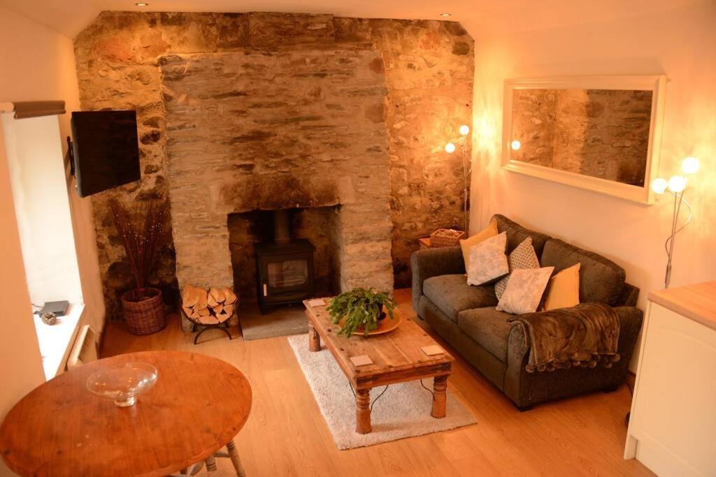 The Cottage Gairlochy Spean Bridge Eksteriør billede